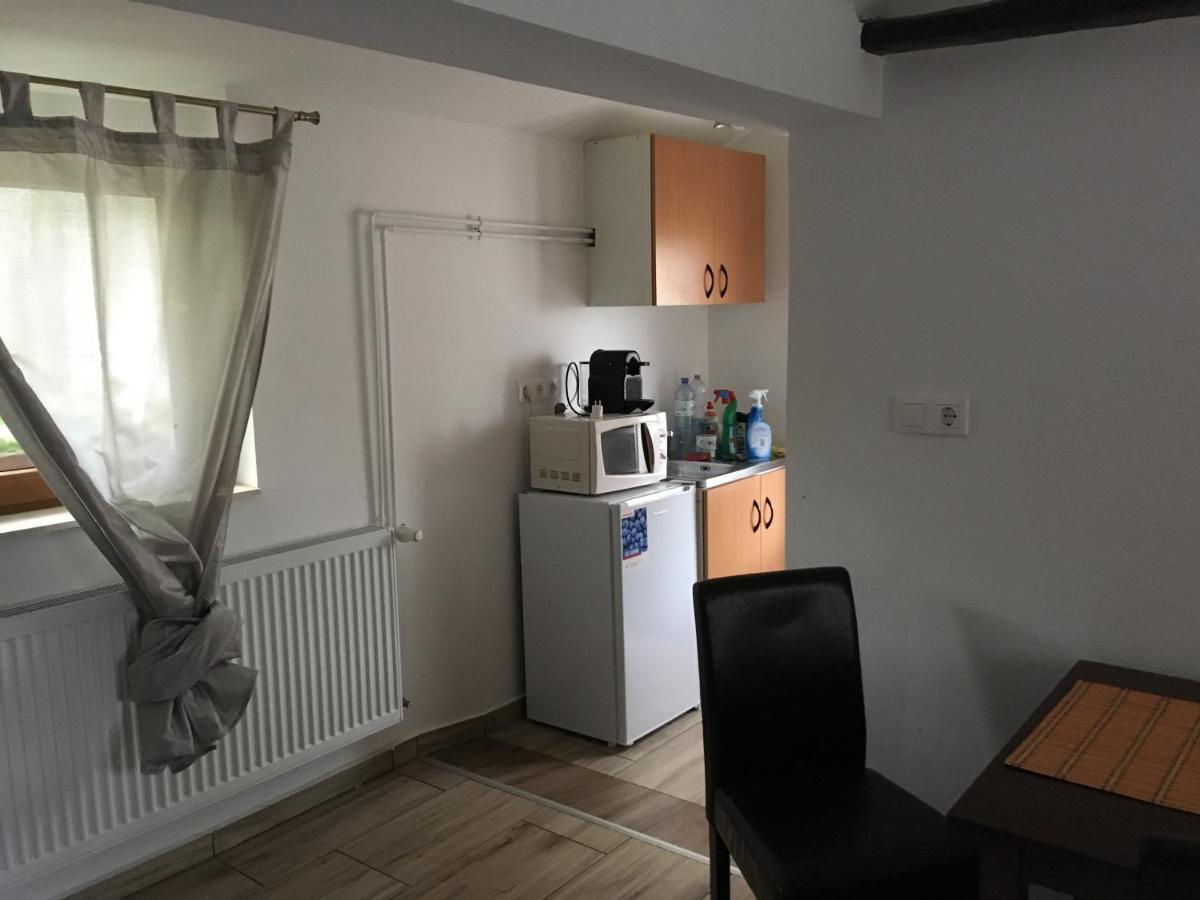 Balatonkenesei Nadfedeles Lovas Vendeghaz Villa ภายนอก รูปภาพ